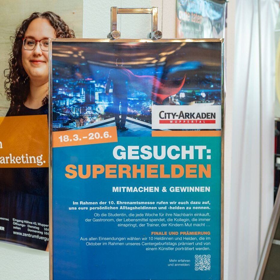 Plakat der City Arkadn zur Heldinnen-Aktion