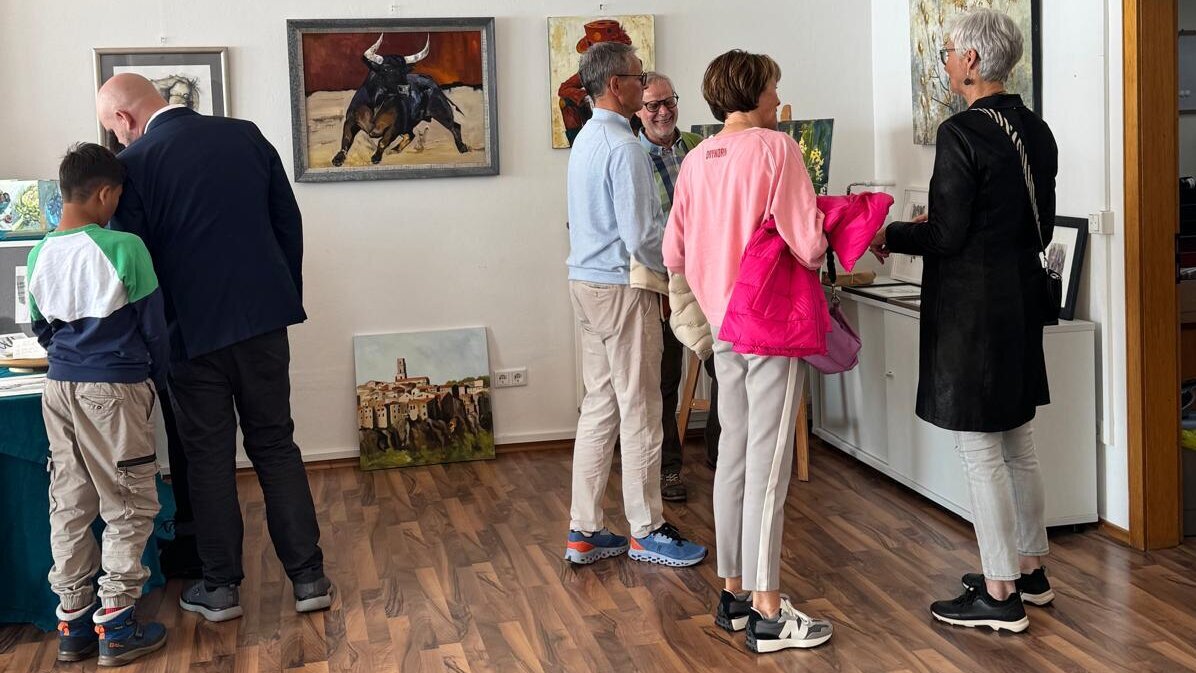 Besucher bei der WOGA im Zentrum